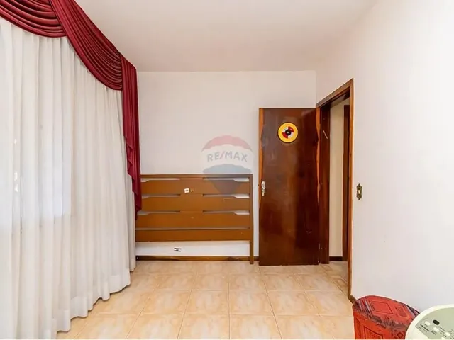 Imagem 8: Valor Abaixo de Mercado: Casa Térrea com 380M²Úteis, com 5 Quartos e 6 Vagas no Bairro