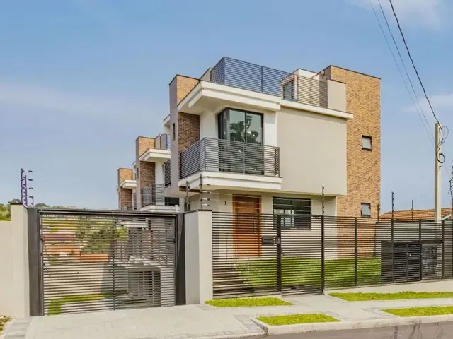 Imagem 1: Sobrado com 3 Dormitórios À Venda, 180 M² por R$ 930.000,00 - Tingui - Curitiba/Pr