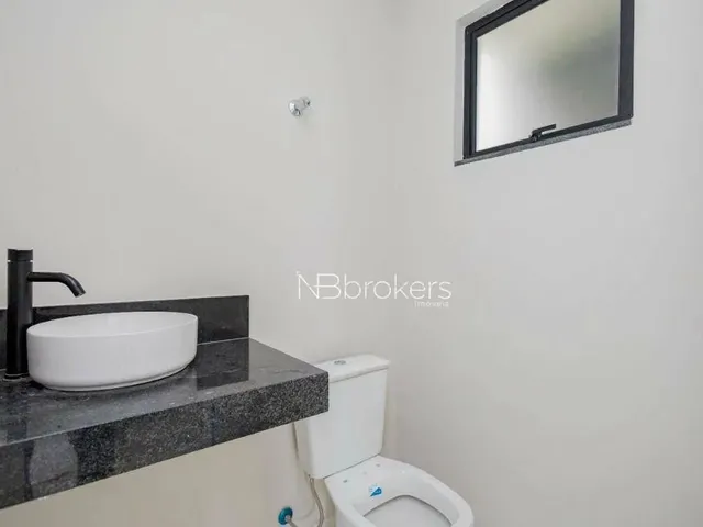 Imagem 11: Residencial; Um Lar Sofisticado e Confortável!