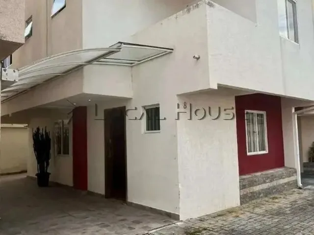 Imagem: Sobrado com 3 Quartos em Condomínio Fechado