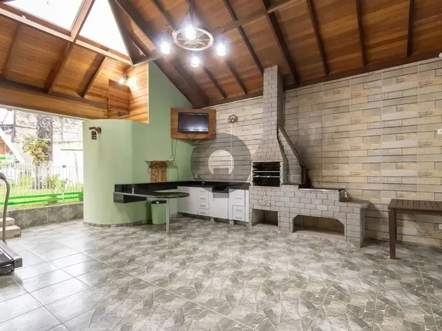 Imagem: Casa Bairro Alto com Chalé no Quintal