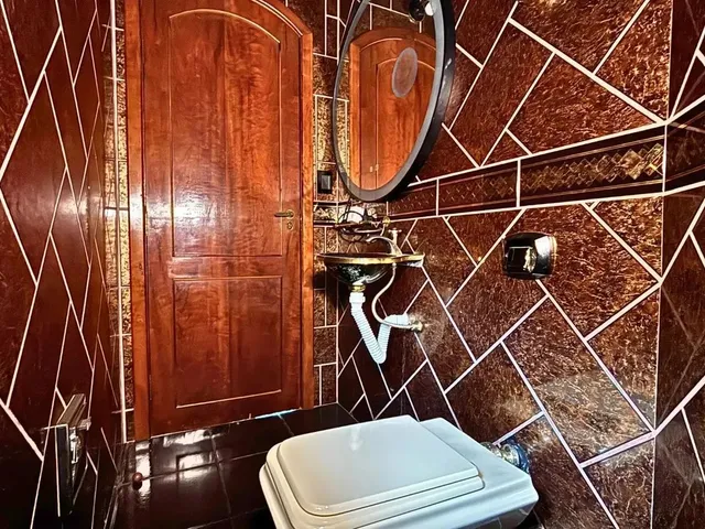 Imagem 2: Casa À Venda, 4 Quartos, 2 Suítes, 3 Vagas Cobertas no Bacacheri, Curitiba Paraná