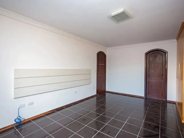 Imagem 11: Casa À Venda, 4 Quartos, 2 Suítes, 3 Vagas Cobertas no Bacacheri, Curitiba Paraná