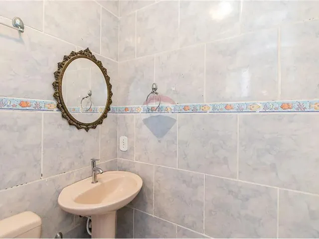 Imagem 11: Sobrado Duplex À Venda na Rua Rolando Salin Zappa Mansur, 335 Cachoeira Curitiba/Pr