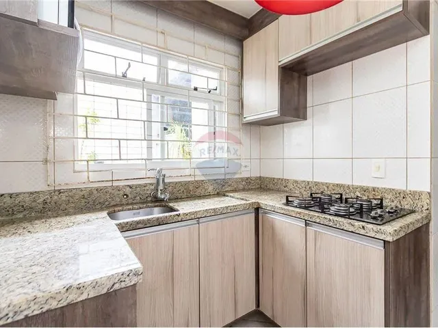 Imagem 5: Sobrado Duplex À Venda na Rua Rolando Salin Zappa Mansur, 335 Cachoeira Curitiba/Pr