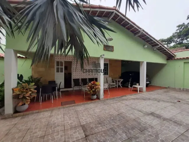 Imagem: Casa À Venda de 3 Quartos na Praia de Setiba