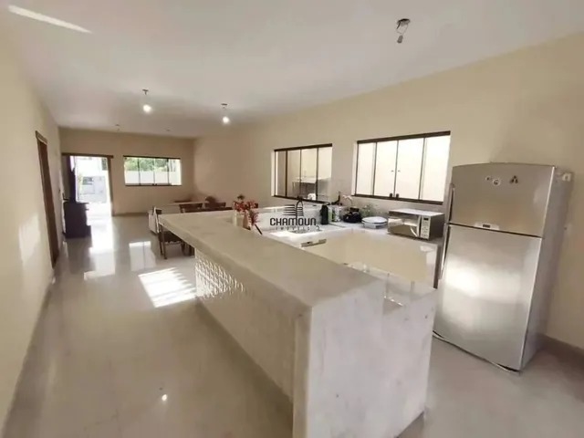 Imagem: Casa À Venda, 4 Quartos, 2 Suítes, 3 Vagas
