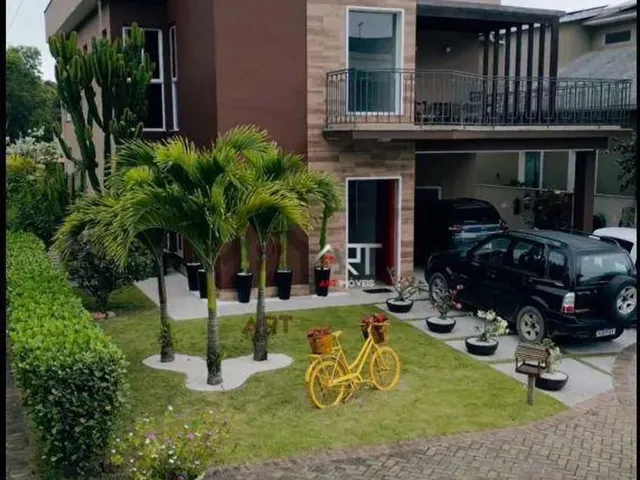 Imagem: Casa com 4 Dormitórios À Venda, 370 M²