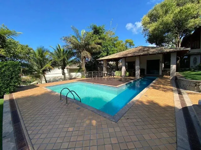 Imagem: Linda Casa À Venda no Luxuoso Condomínio