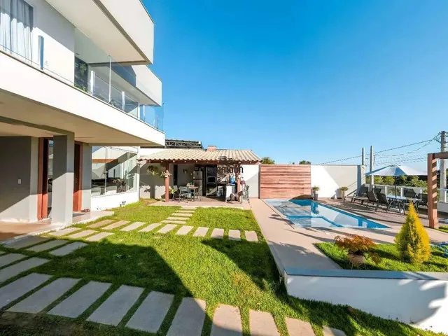 Imagem: Casa com 4 Quartos À Venda em Guarapari