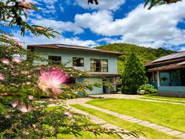 Imagem: Casa com Linda Área de Lazer em Matilde