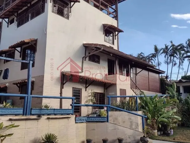 Imagem: Casa com 4 Dormitórios À Venda, 763 M²