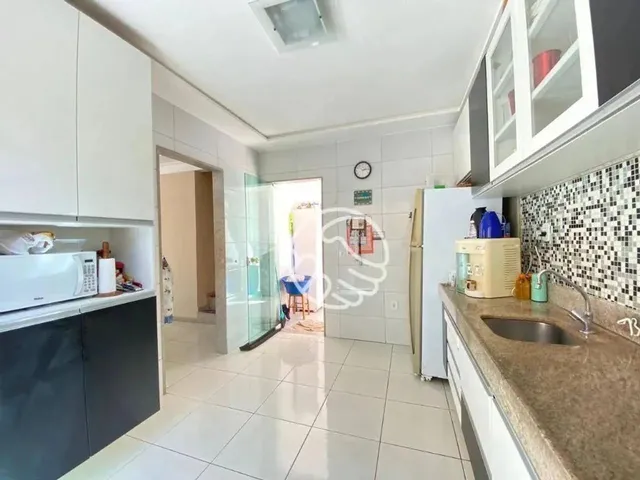 Imagem 10: Casa com 4 Dormitórios À Venda, 279 M² por R$ 750.000,00 - Itapebussu - Guarapari/Es
