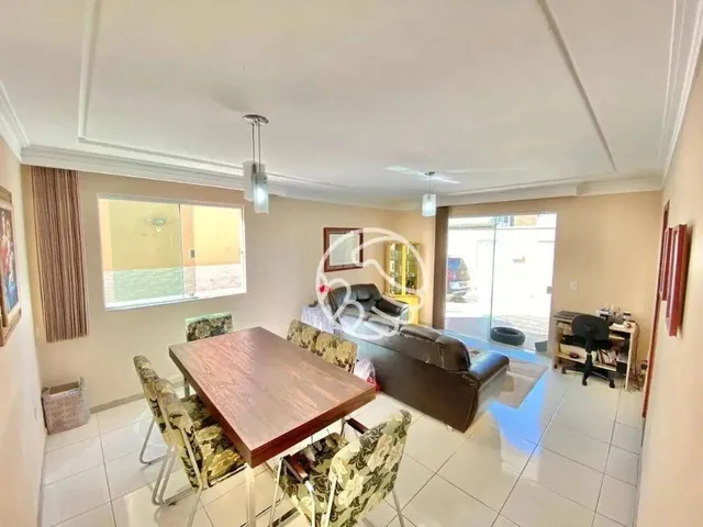 Imagem 2: Casa com 4 Dormitórios À Venda, 279 M² por R$ 750.000,00 - Itapebussu - Guarapari/Es