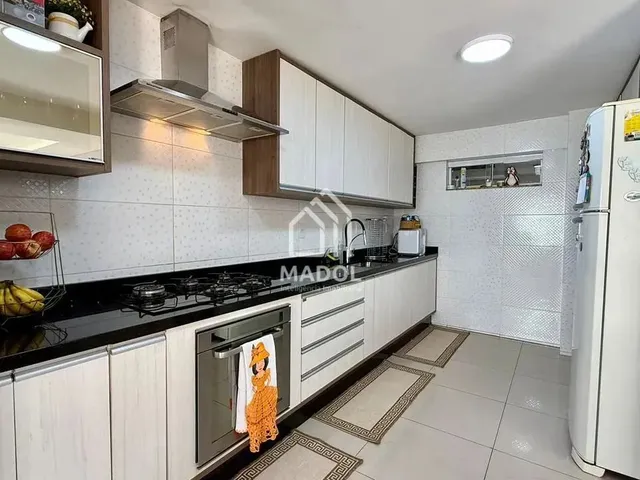 Imagem 9: Casa com 378 M2 com 5 Quartos e Terreno com 448 M2 em Ponta Grossa!