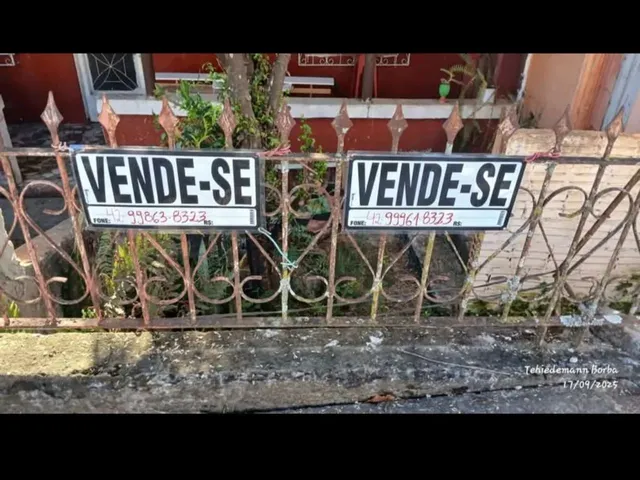 Imagem: Vendo Terreno Contendo Uma Casa, Bairro