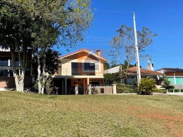 Imagem: Casa À Venda no Iate Clube de Ponta Grossa