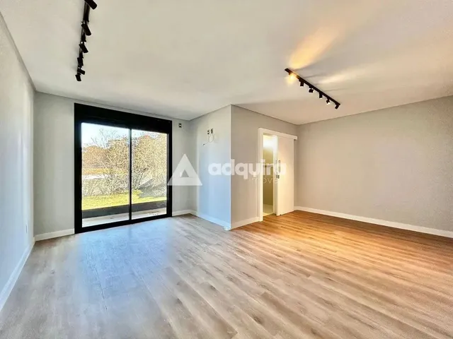 Imagem 3: Casa em Condomínio À Venda - Condomínio Eos Mirante, com 03 Suítes e 210M² de Área