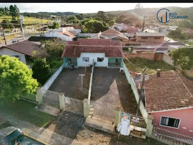 Imagem: Duas Casas no Rio Bonito