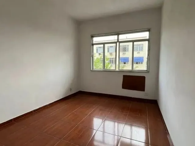Imagem 15: Apartamento para Venda em Rio de Janeiro, Penha Circular, 2 Dormitórios, 2 Banheiros, 1