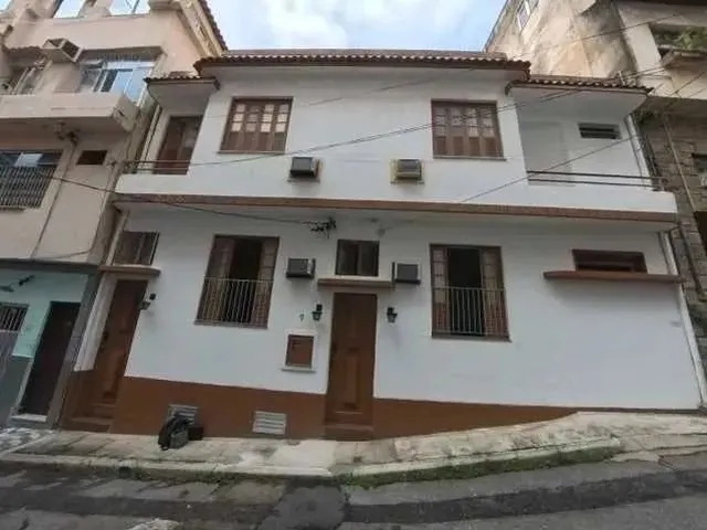 Imagem: Casa em Vila na Rua Pompeu Loureiro 240