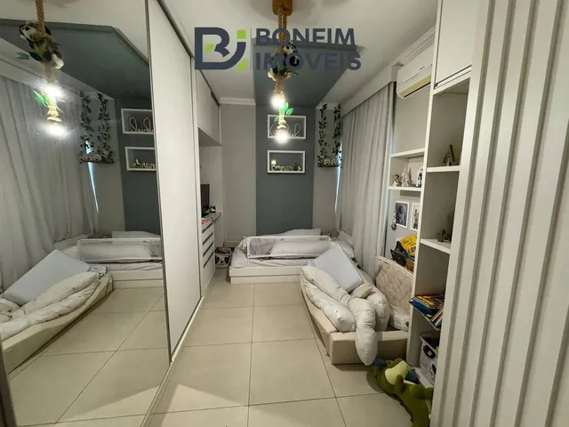 Imagem 8: Imóvel para Venda com 218 Metros Quadrados com 4 Quartos em Grã-Duquesa - Governador