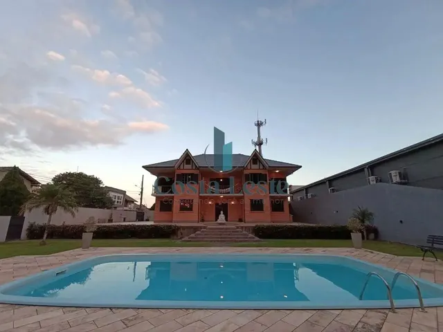 Imagem: Belíssima Casa em Condomínio na Lagoa