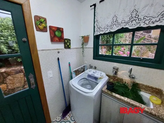 Imagem 14: Excelente Casa 3 Dormitório(S) em Lagoa da Conceição - Florianópolis