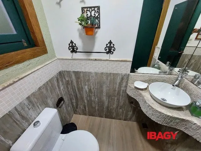 Imagem 9: Excelente Casa 3 Dormitório(S) em Lagoa da Conceição - Florianópolis
