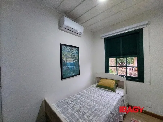 Imagem 5: Excelente Casa 3 Dormitório(S) em Lagoa da Conceição - Florianópolis