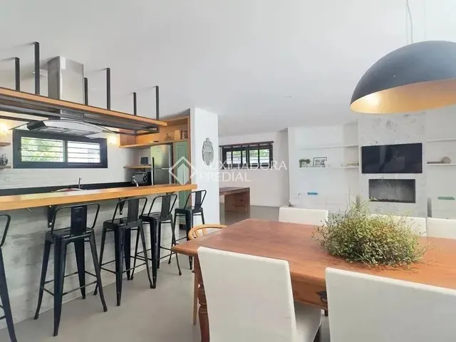 Imagem 12: Imóvel para Aluguel Tem 200 Metros Quadrados com 3 Quartos