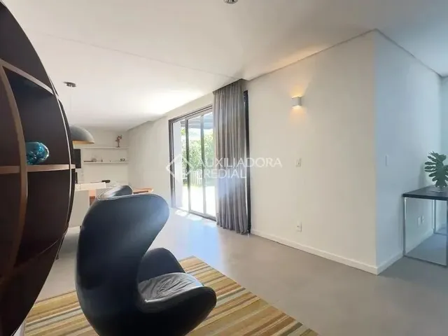 Imagem 14: Imóvel para Aluguel Tem 200 Metros Quadrados com 3 Quartos