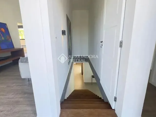 Imagem 2: Imóvel para Aluguel Tem 200 Metros Quadrados com 3 Quartos