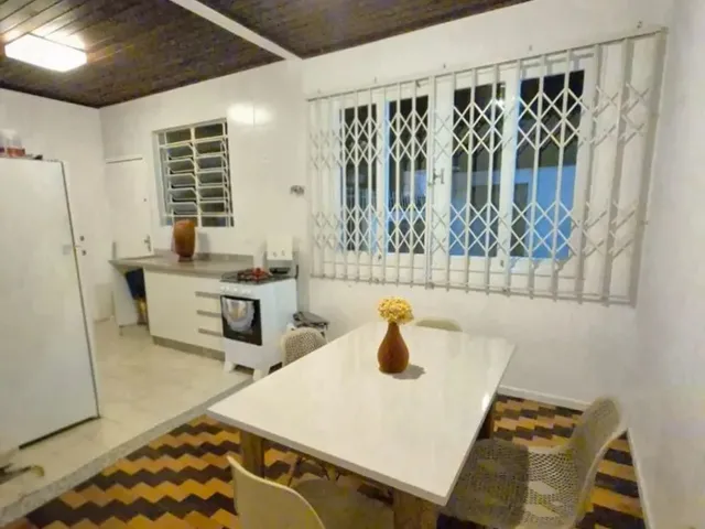 Imagem 4: Quarto em Frente À Ufsc - para Moça