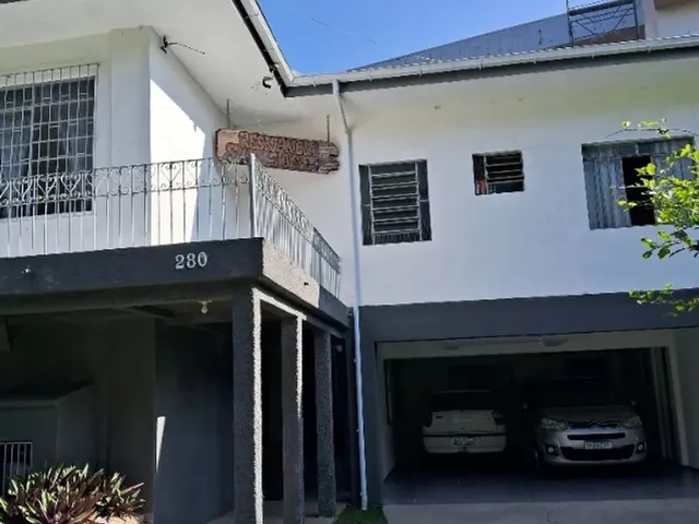 Imagem: Suíte e o Resto da Casa Compartilhada Perto