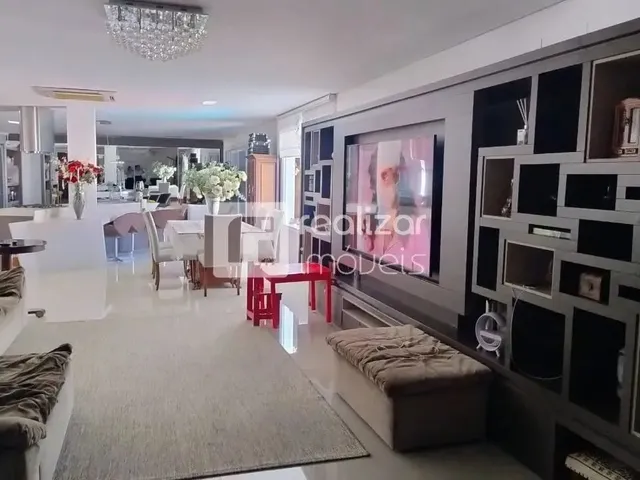 Imagem: Casa 4 Quartos com Edícula no santa Mônica