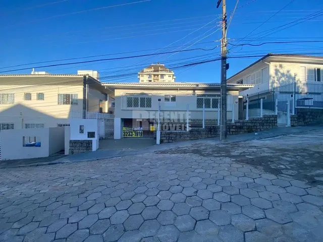 Imagem: Ótima Casa Comercial no Bairro Trindade!