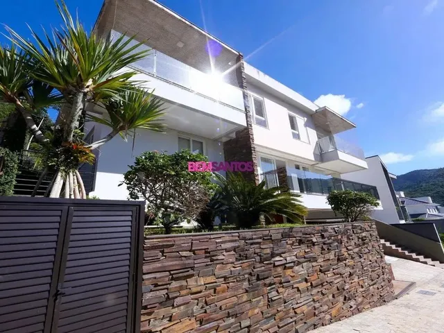 Imagem: Casa de Alto Padrão, para Aluguel, em Condomínio