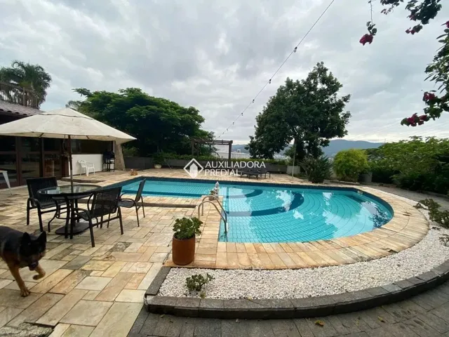 Imagem: Casa Espaçosa na Trindade