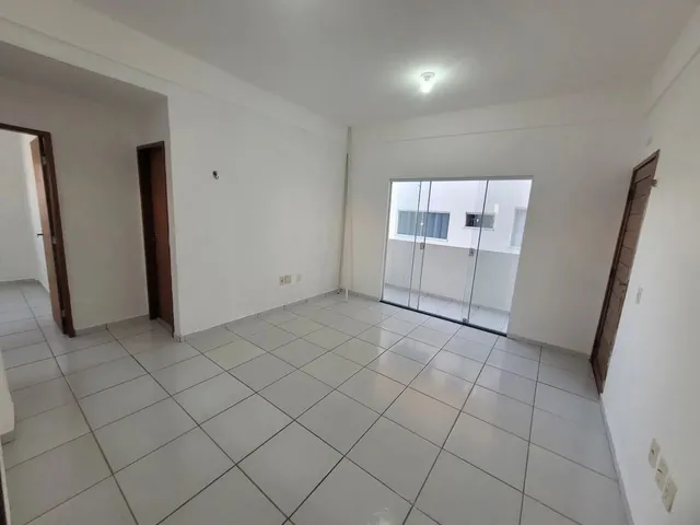 Imagem 2: Alugo - Apt° 2/4 Sendo 1 Suíte - Nova Parnamirim - R$ 1.400,00
