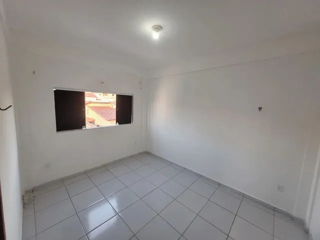Imagem 6: Alugo - Apt° 2/4 Sendo 1 Suíte - Nova Parnamirim - R$ 1.400,00