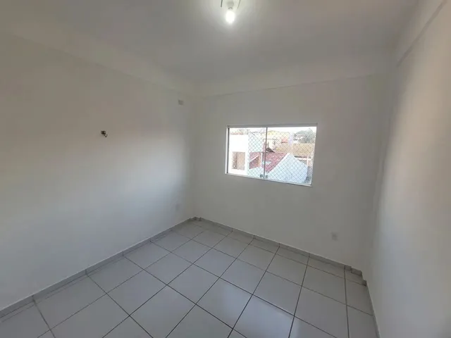 Imagem 7: Alugo - Apt° 2/4 Sendo 1 Suíte - Nova Parnamirim - R$ 1.400,00