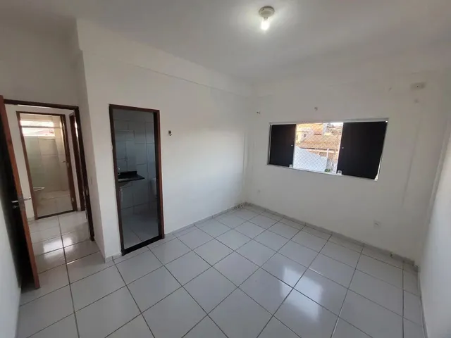 Imagem 8: Alugo - Apt° 2/4 Sendo 1 Suíte - Nova Parnamirim - R$ 1.400,00