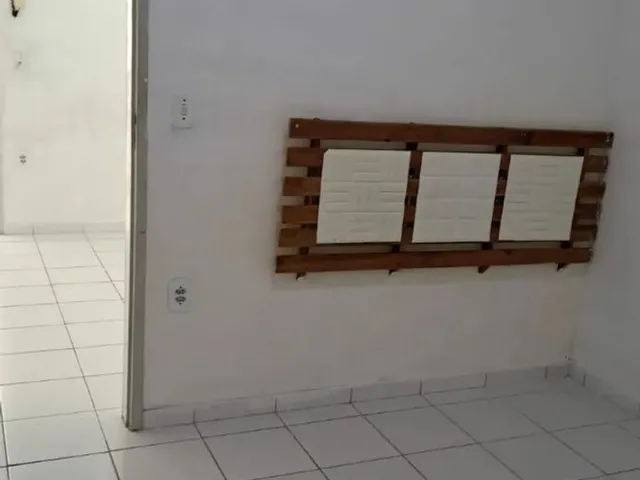 Imagem 8: Alugo Kitnet no Pitimbú C/ Garagem