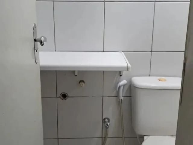 Imagem 9: Alugo Kitnet no Pitimbú C/ Garagem
