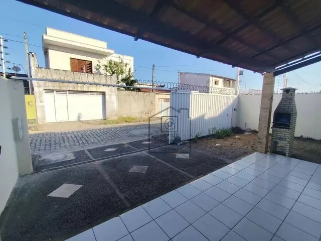 Imagem 14: Casa para Alugar em Emaús com 3 Quartos, Suíte, Jardim e Garagem Coberta - 110 M²