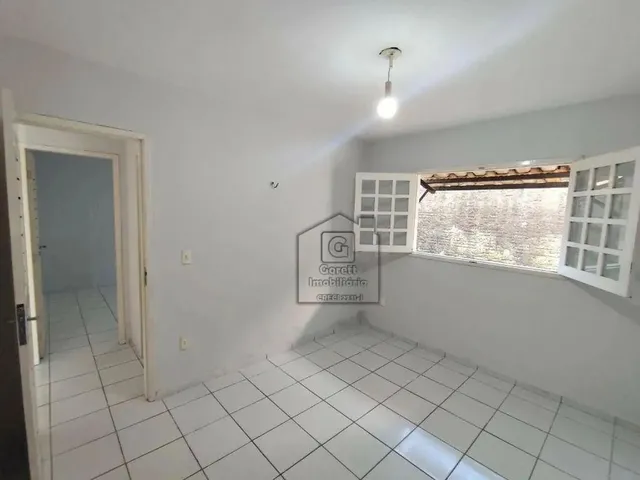 Imagem 10: Casa para Alugar em Emaús com 3 Quartos, Suíte, Jardim e Garagem Coberta - 110 M²