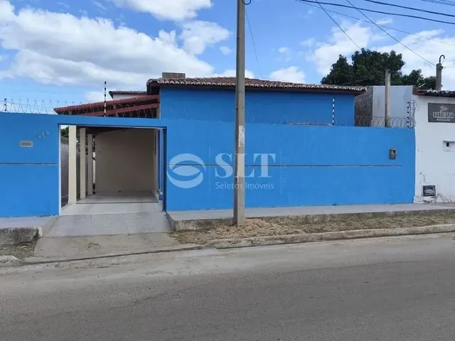 Imagem 2: S8034 Vende Ou Aluga Casa com 3 Quartos, Sendo Uma Suíte, Localizada no Bairro