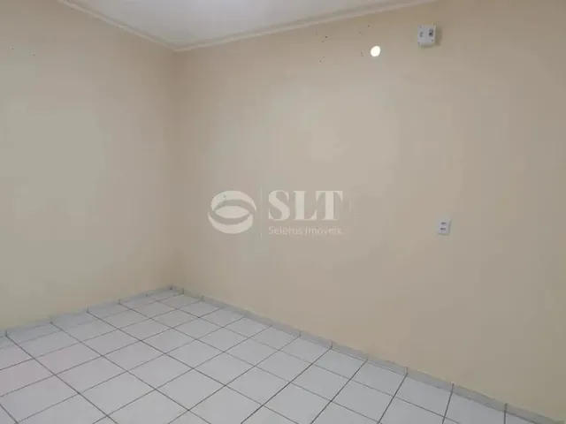Imagem 8: S8034 Vende Ou Aluga Casa com 3 Quartos, Sendo Uma Suíte, Localizada no Bairro