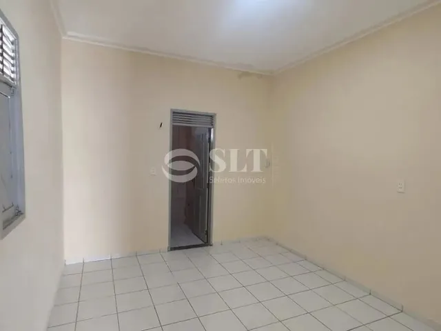 Imagem 3: S8034 Vende Ou Aluga Casa com 3 Quartos, Sendo Uma Suíte, Localizada no Bairro